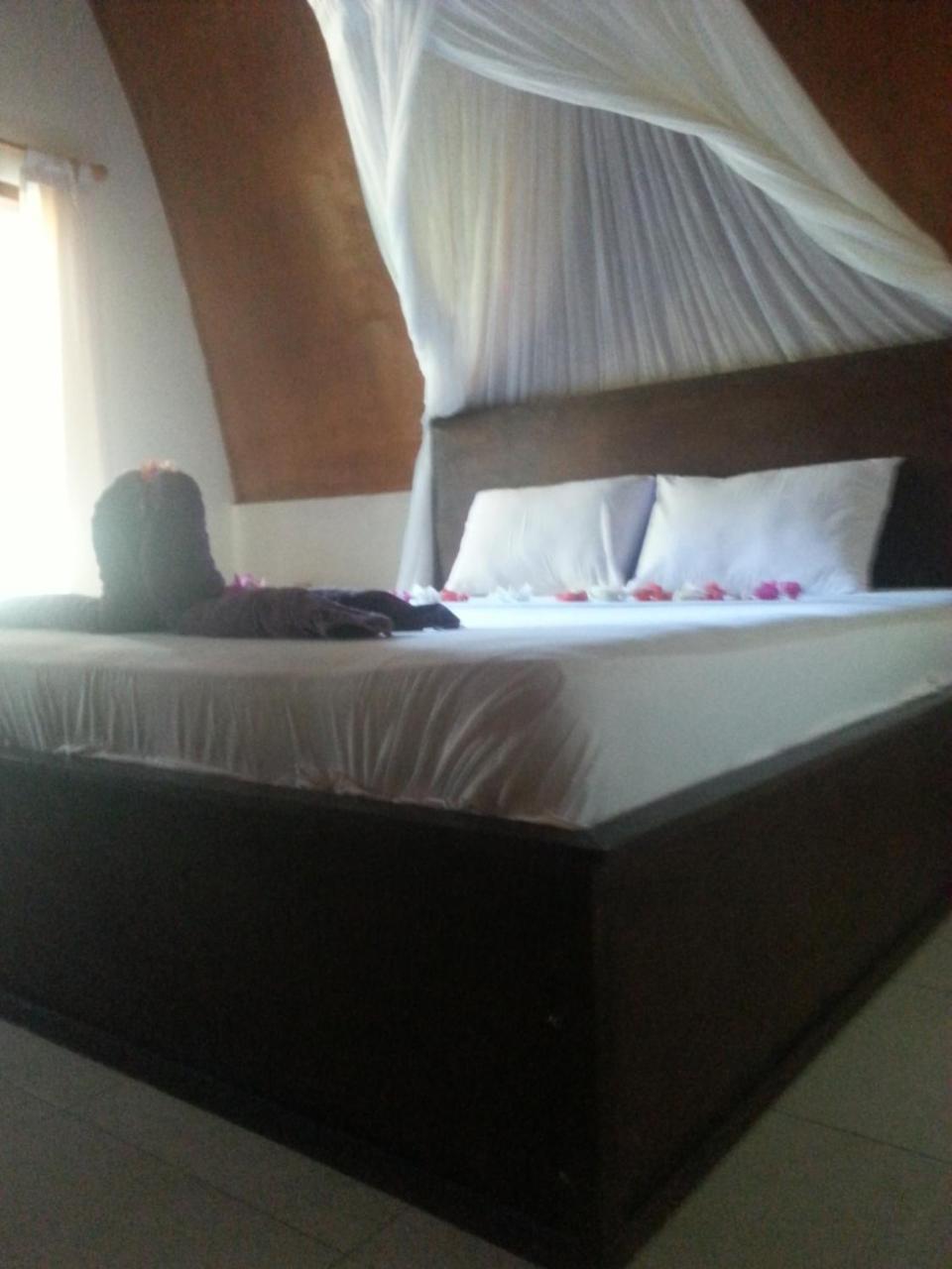 Cnunk Bungalow Gili Meno Eksteriør billede