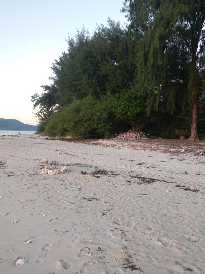 Cnunk Bungalow Gili Meno Eksteriør billede